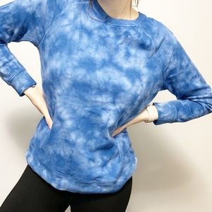 🔥FIRE SALE!🔥 Blue Tie Dye Sweatshirt
